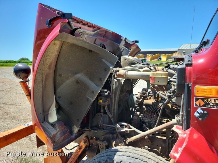 image for item DX7107 1993 International 4900 dump truck