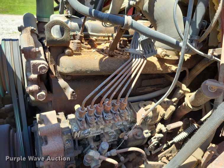 image for item DX7107 1993 International 4900 dump truck