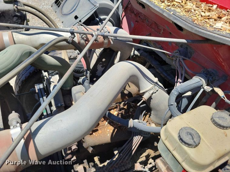 image for item DX7107 1993 International 4900 dump truck