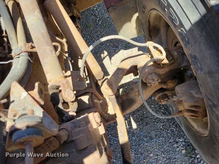 image for item DX7107 1993 International 4900 dump truck