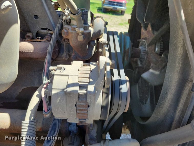 image for item DX7107 1993 International 4900 dump truck