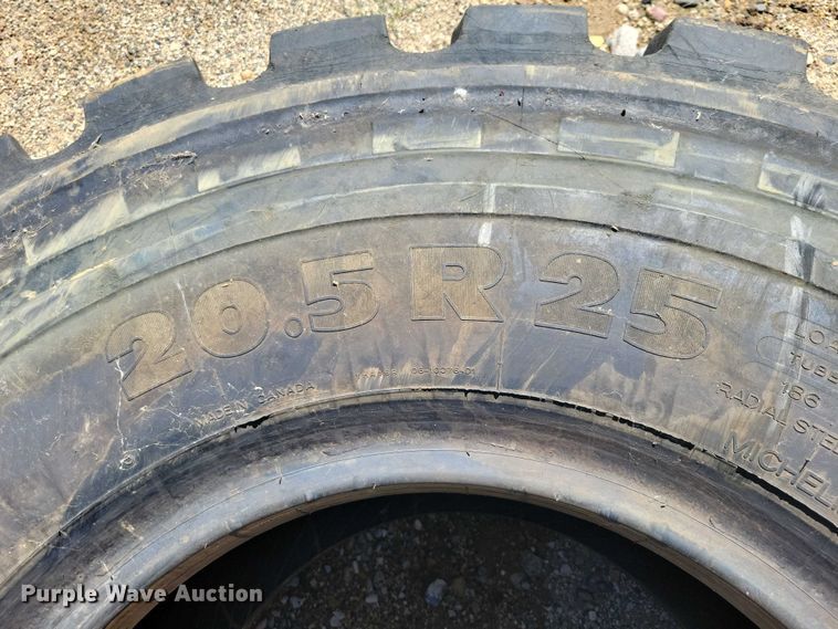 image for item DX7111 (4) Michelin 20.5R25 wheel loader tires