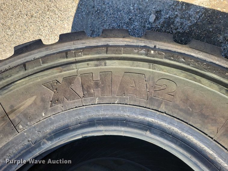 image for item DX7111 (4) Michelin 20.5R25 wheel loader tires