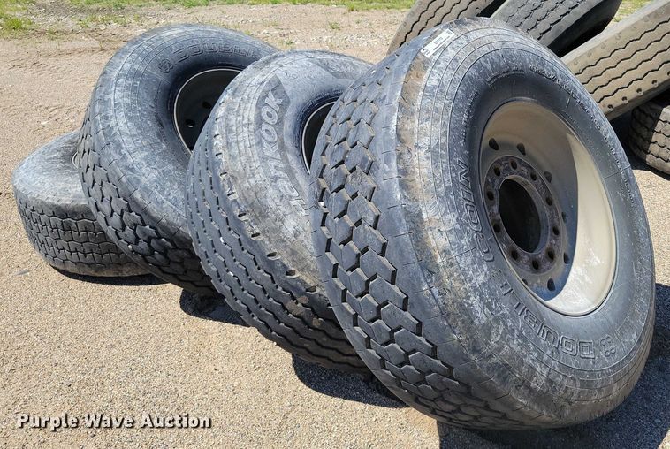 image for item DX7113 (4) Double Coin 425/65R22.5 tires and wheels