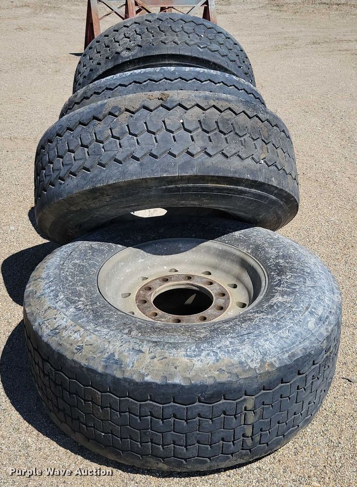 image for item DX7113 (4) Double Coin 425/65R22.5 tires and wheels