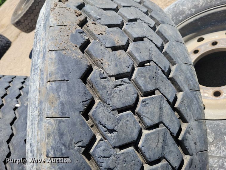 image for item DX7113 (4) Double Coin 425/65R22.5 tires and wheels