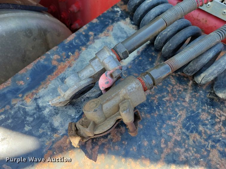 image for item DX7116 2002 Sterling AT9500 semi truck