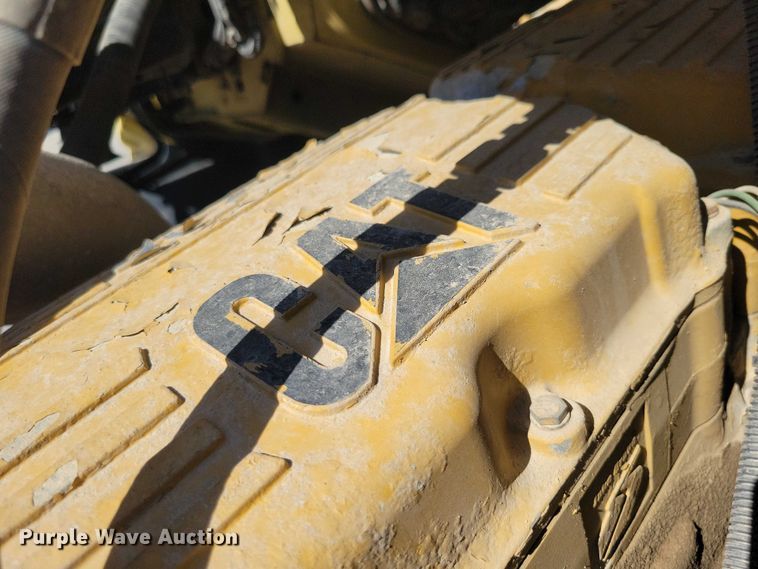 image for item DX7116 2002 Sterling AT9500 semi truck