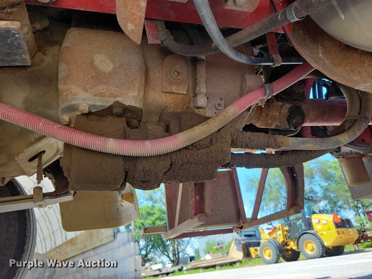 image for item DX7116 2002 Sterling AT9500 semi truck