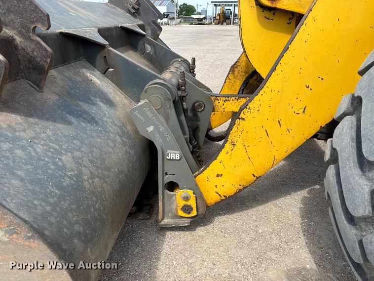 image for item DY0217 2009 Komatsu WA320-6 wheel loader