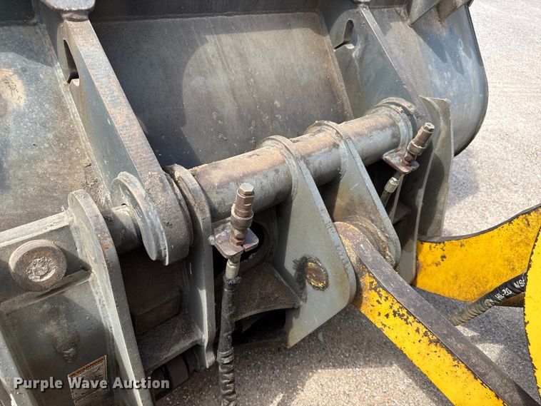 image for item DY0217 2009 Komatsu WA320-6 wheel loader