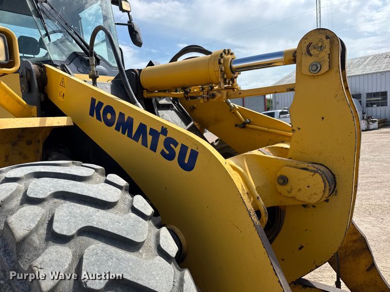 image for item DY0217 2009 Komatsu WA320-6 wheel loader