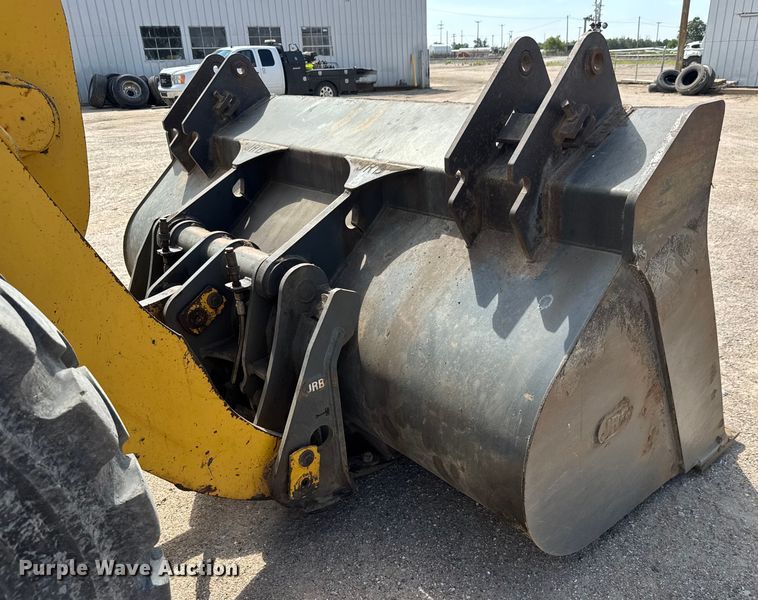 image for item DY0217 2009 Komatsu WA320-6 wheel loader
