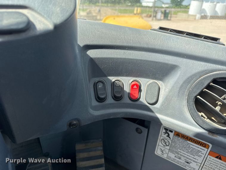 image for item DY0217 2009 Komatsu WA320-6 wheel loader