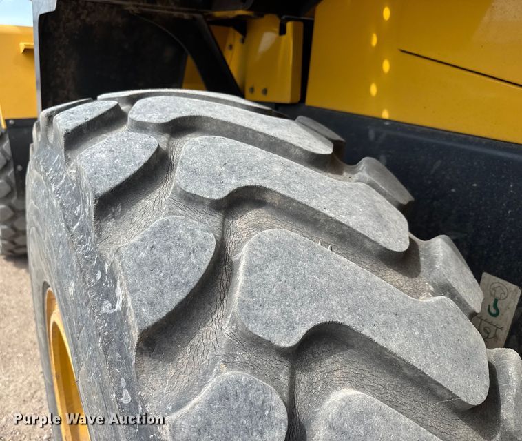 image for item DY0217 2009 Komatsu WA320-6 wheel loader