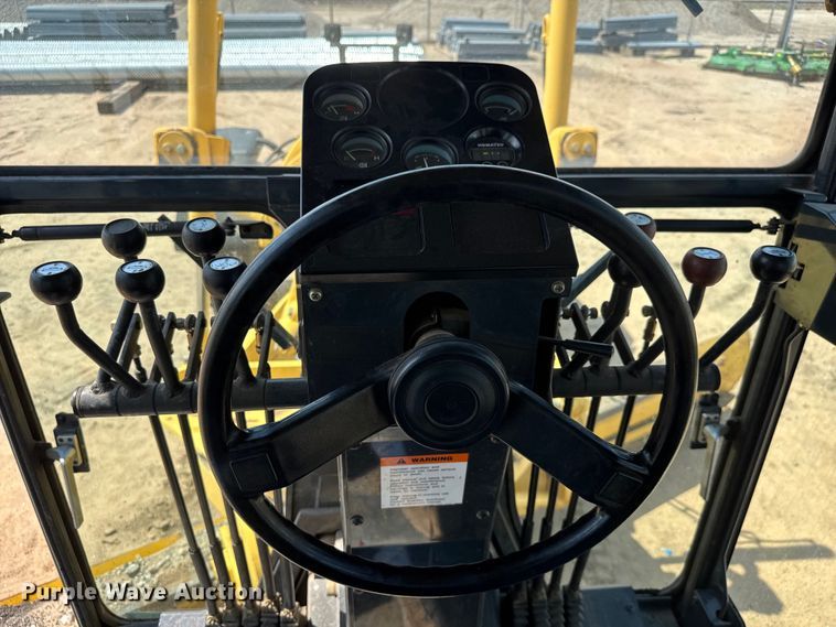 image for item DY0218 2005 Komatsu  GD655-3C motor grader