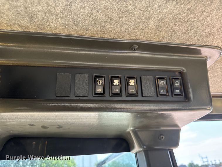 image for item DY0218 2005 Komatsu  GD655-3C motor grader