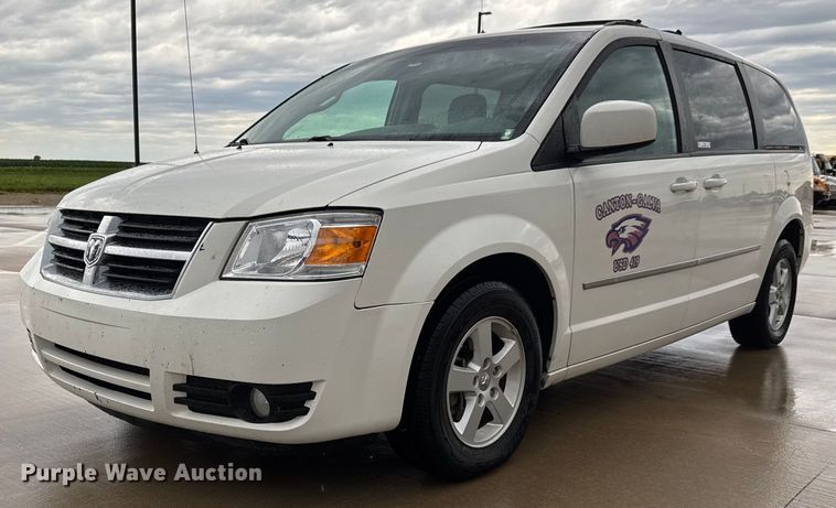 image for item DY0224 2010 Dodge Grand Caravan SXT van