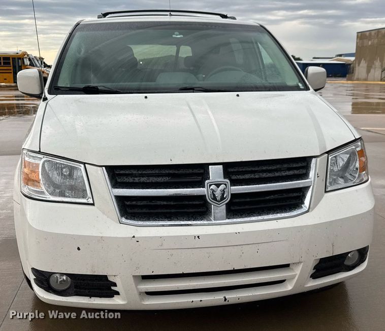 image for item DY0224 2010 Dodge Grand Caravan SXT van