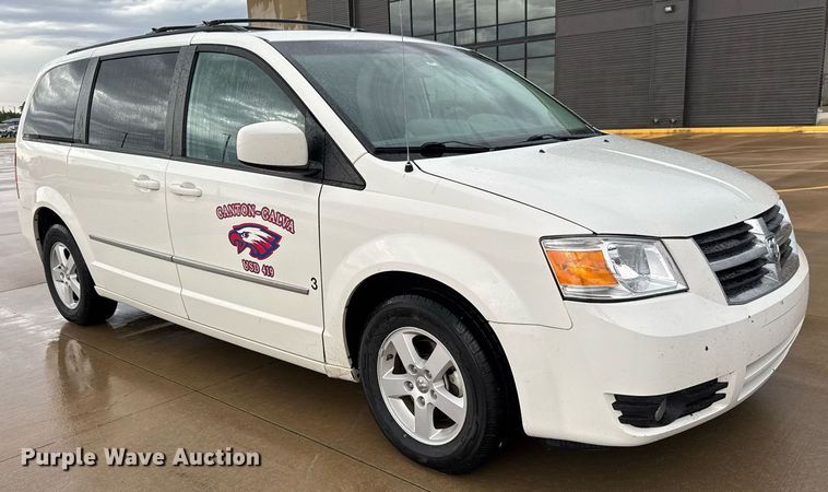 image for item DY0224 2010 Dodge Grand Caravan SXT van