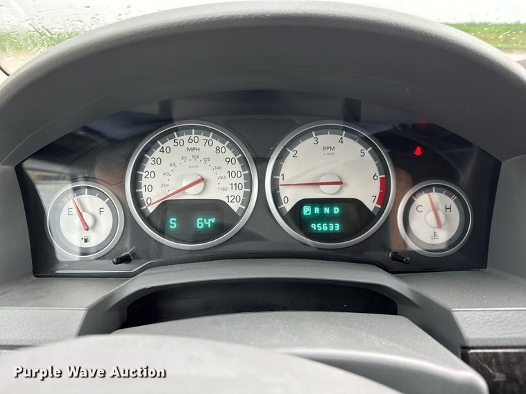 image for item DY0224 2010 Dodge Grand Caravan SXT van