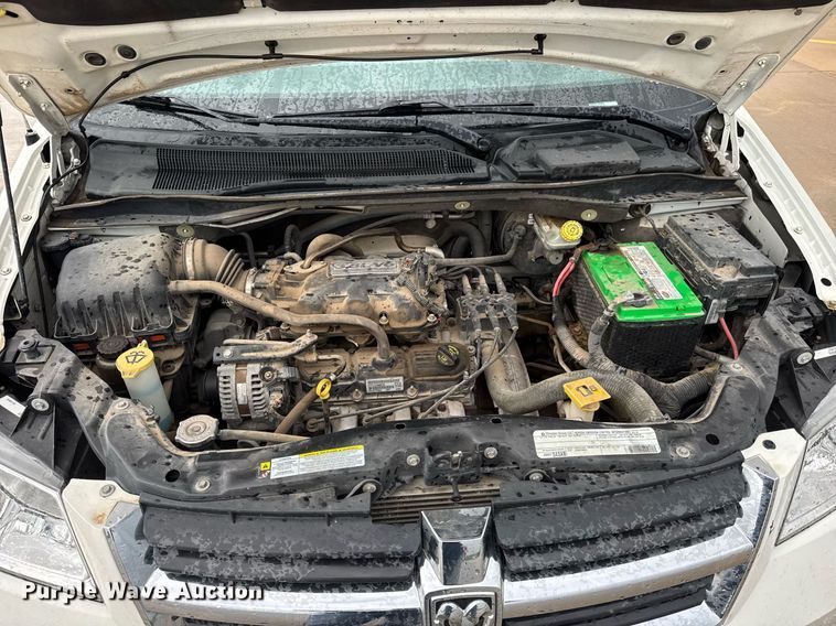 image for item DY0224 2010 Dodge Grand Caravan SXT van