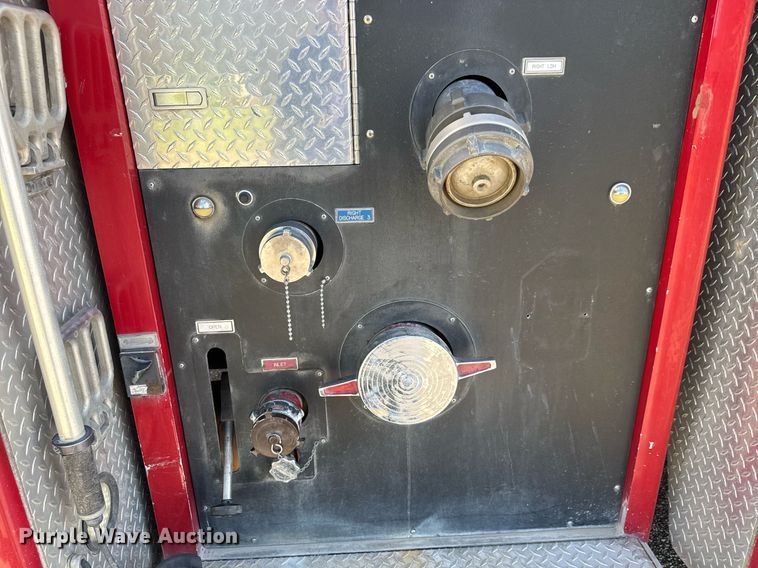 image for item DY0225 2004 Freightliner  Eagle pumper fire truck