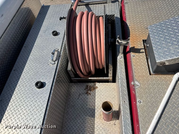 image for item DY0225 2004 Freightliner  Eagle pumper fire truck