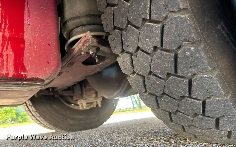 image for item DY0225 2004 Freightliner  Eagle pumper fire truck