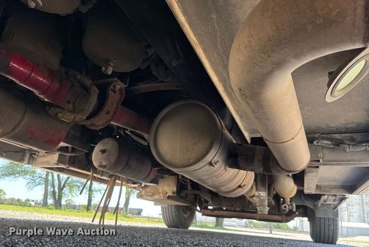 image for item DY0225 2004 Freightliner  Eagle pumper fire truck