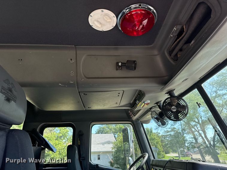 image for item DY0225 2004 Freightliner  Eagle pumper fire truck