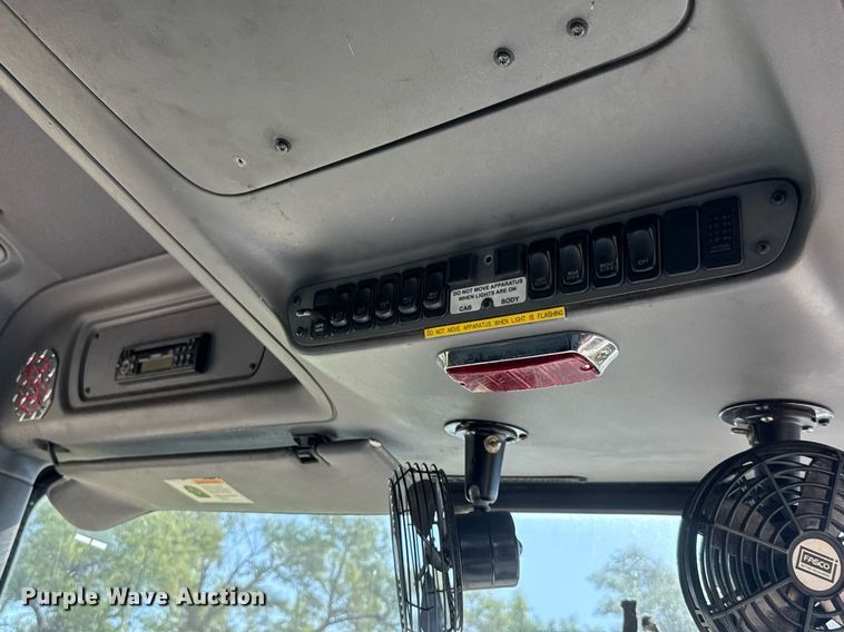 image for item DY0225 2004 Freightliner  Eagle pumper fire truck