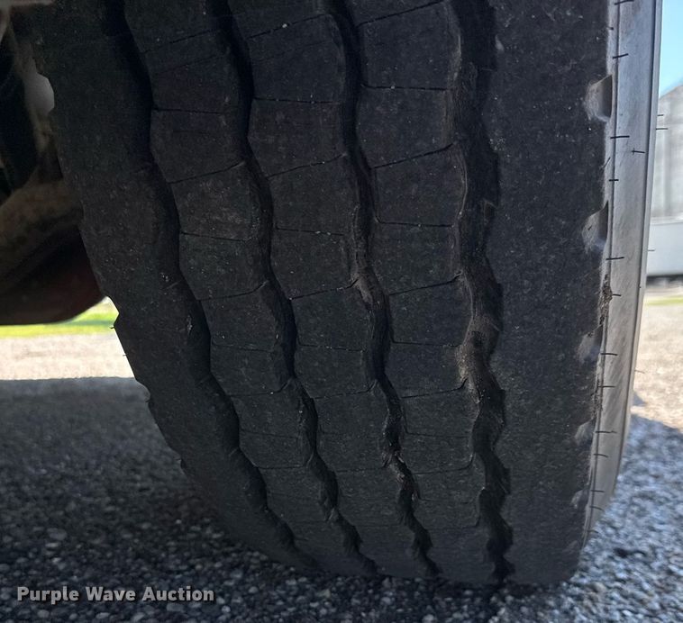 image for item DY0225 2004 Freightliner  Eagle pumper fire truck