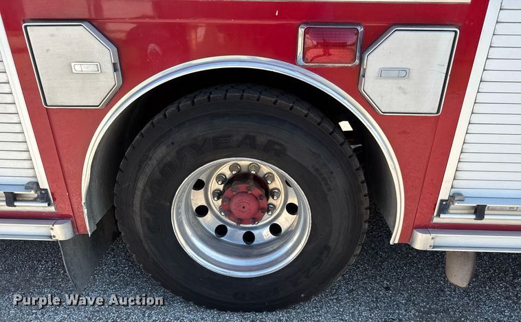 image for item DY0225 2004 Freightliner  Eagle pumper fire truck