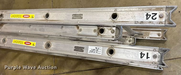 image for item DY0225 2004 Freightliner  Eagle pumper fire truck