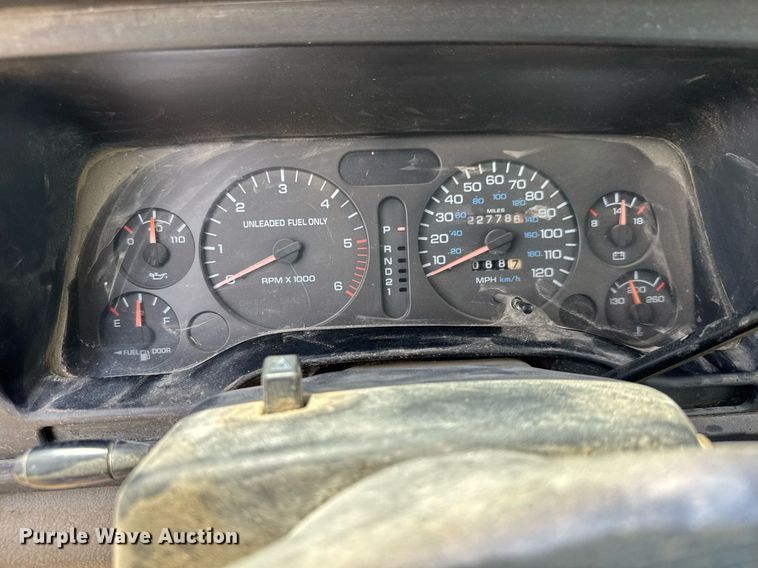 image for item DY0227 1995 Dodge Ram 1500 Club Cab pickup truck