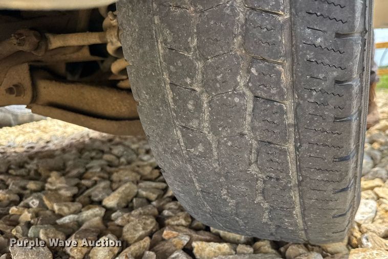 image for item DY0227 1995 Dodge Ram 1500 Club Cab pickup truck