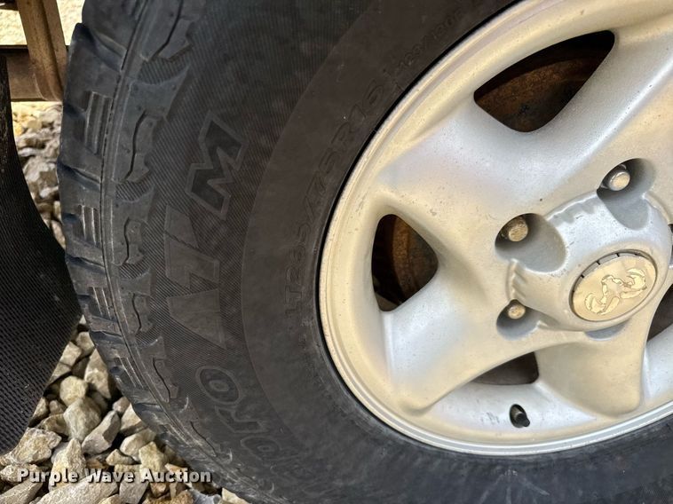 image for item DY0227 1995 Dodge Ram 1500 Club Cab pickup truck