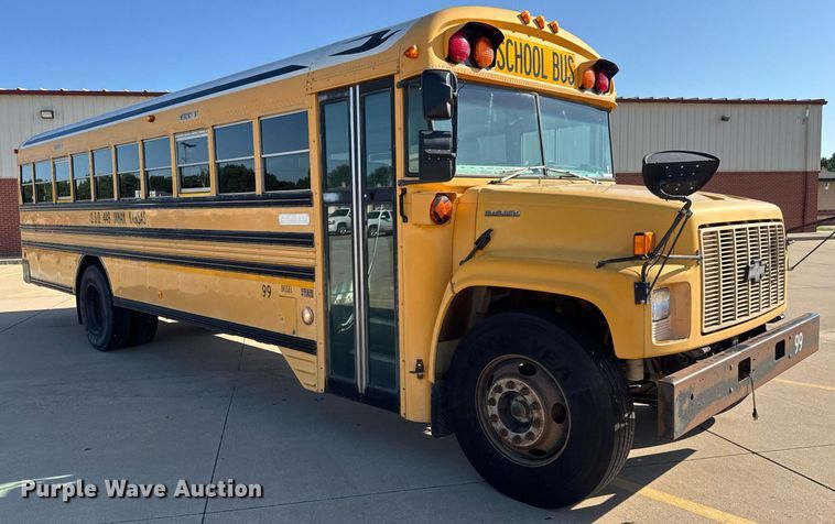 image for item DY0228 2000 Blue Bird school bus