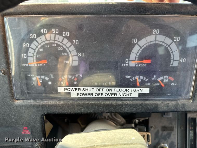 image for item DY0228 2000 Blue Bird school bus