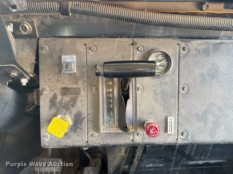 image for item DY0228 2000 Blue Bird school bus