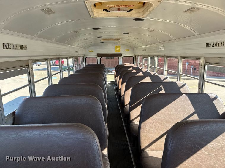 image for item DY0228 2000 Blue Bird school bus