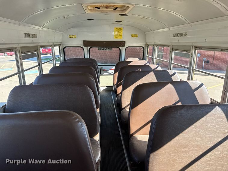 image for item DY0228 2000 Blue Bird school bus