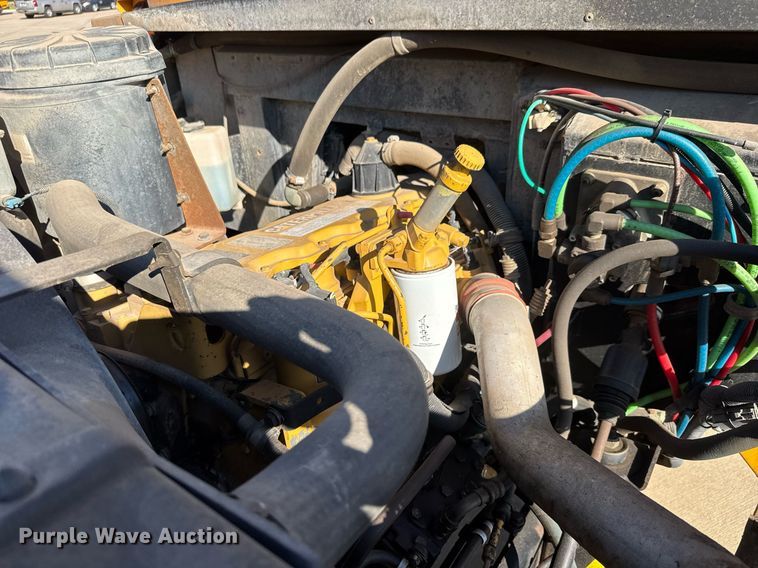 image for item DY0228 2000 Blue Bird school bus