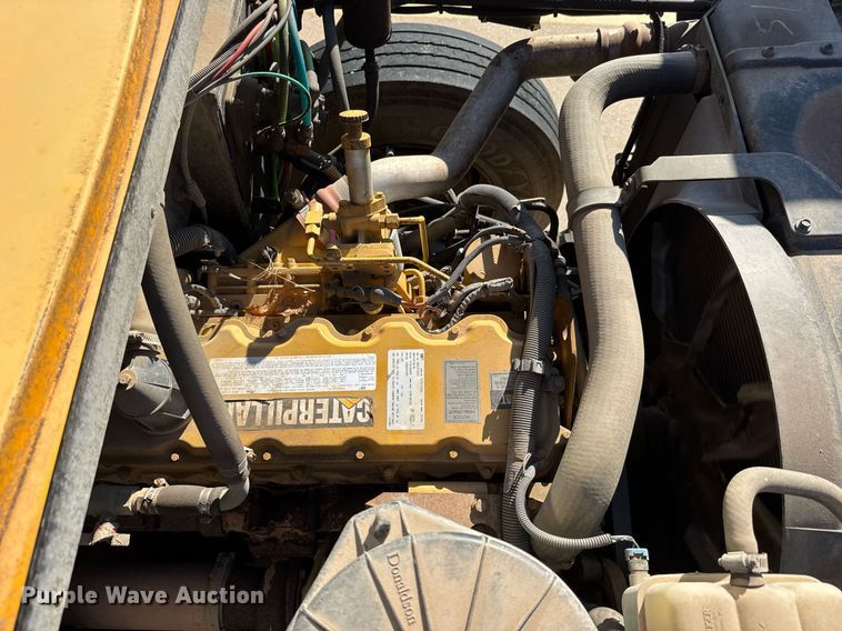 image for item DY0228 2000 Blue Bird school bus