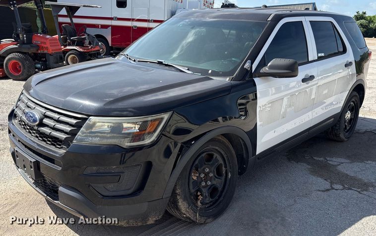 image for item DY0679 2016 Ford Explorer Police SUV