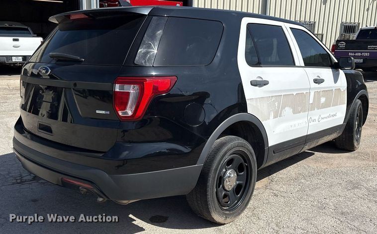 image for item DY0679 2016 Ford Explorer Police SUV