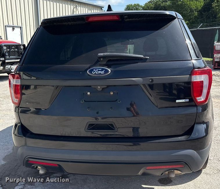 image for item DY0679 2016 Ford Explorer Police SUV