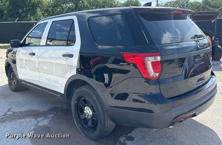 image for item DY0679 2016 Ford Explorer Police SUV