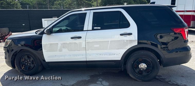 image for item DY0679 2016 Ford Explorer Police SUV